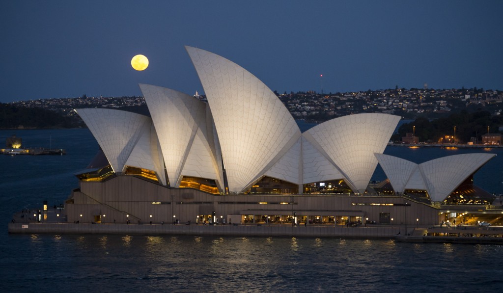 SUPERMOON RISES ABOVE SYDNEY, AUSTRALIA